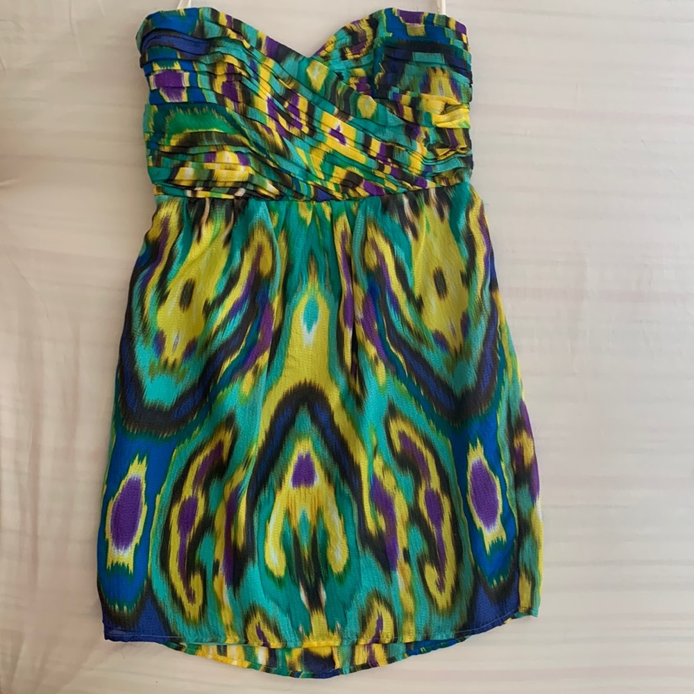 Gorgeous Shoshanna Silk strapless tie dye mini dress